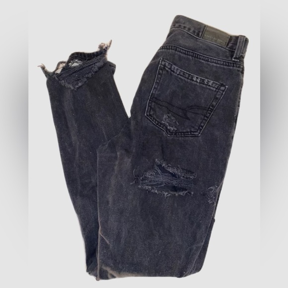 AE HIGH WAISTED BLACK RIPPED STRAIGHT LEG JEANS SIZE 0 - Picture 3 of 4
